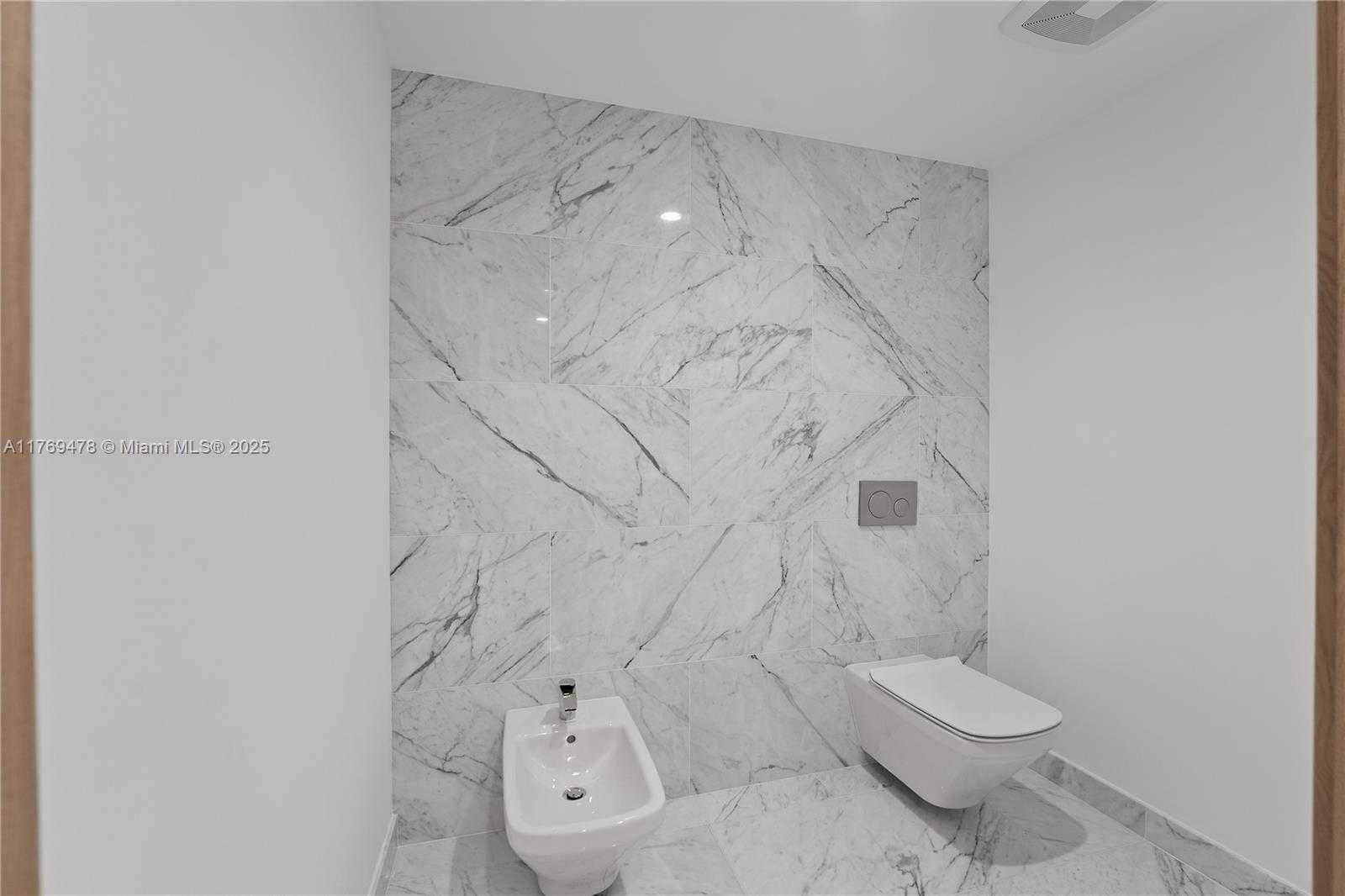 Small Image of 1135 103RD ST #402, Bay Harbor Islands Number 26