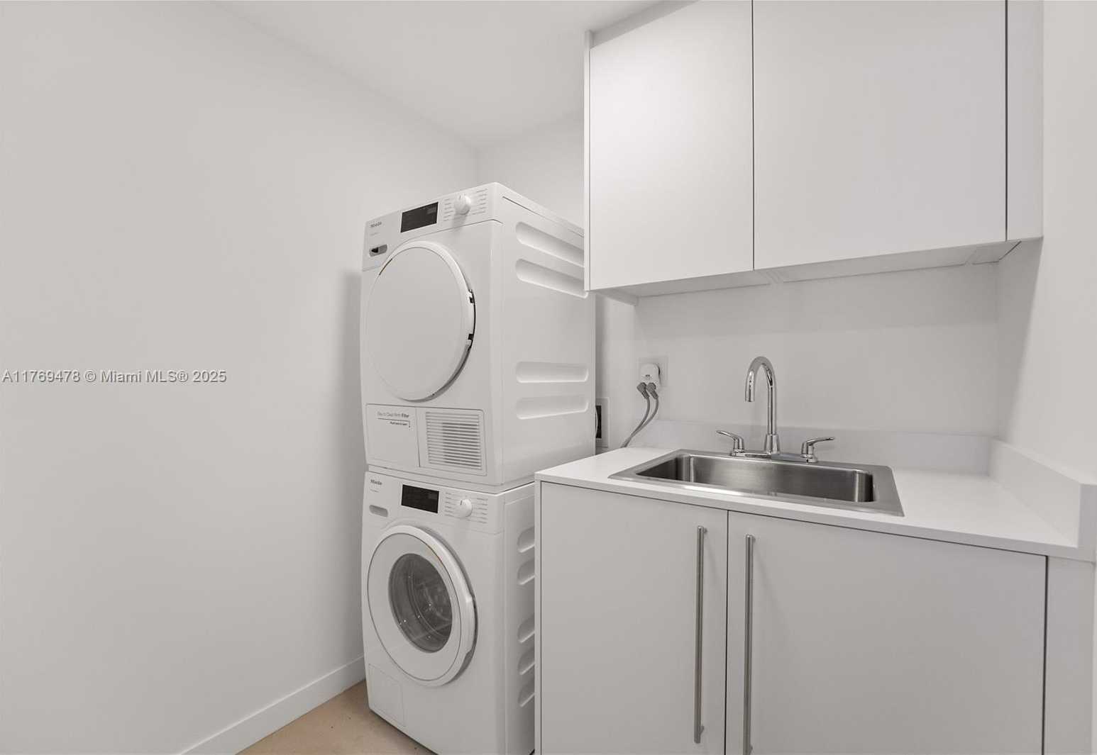 Small Image of 1135 103RD ST #402, Bay Harbor Islands Number 41