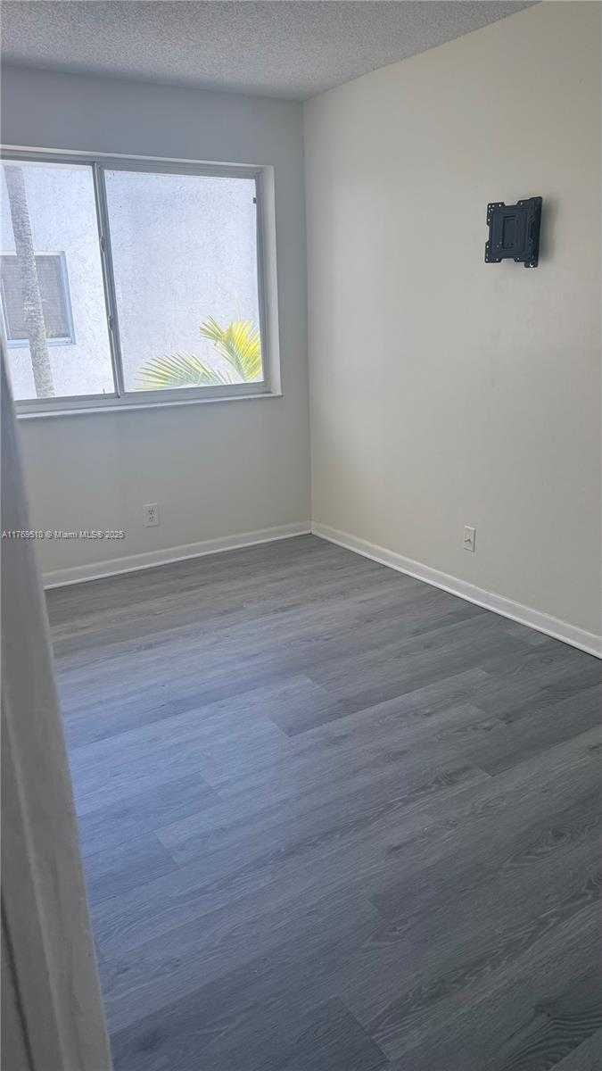 Small Image of 5740 ROCK ISLAND RD #281, Tamarac Number 1