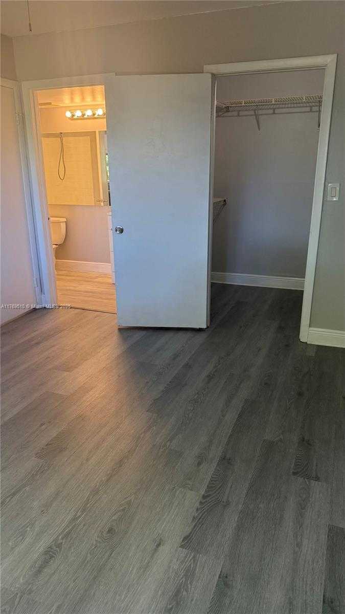 Small Image of 5740 ROCK ISLAND RD #281, Tamarac Number 13