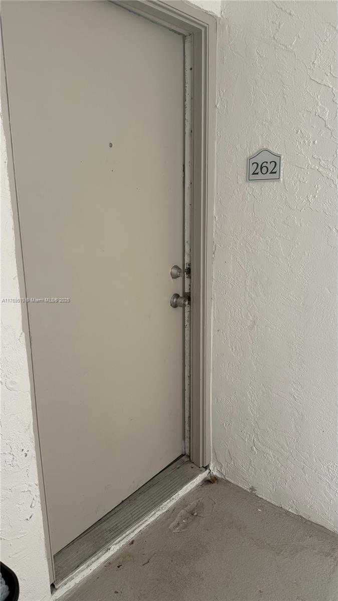 Small Image of 5740 ROCK ISLAND RD #281, Tamarac Number 3