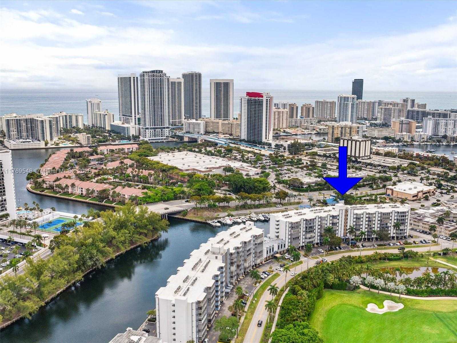 Small Image of 200 DIPLOMAT PKWY #424, Hallandale Beach Number 18