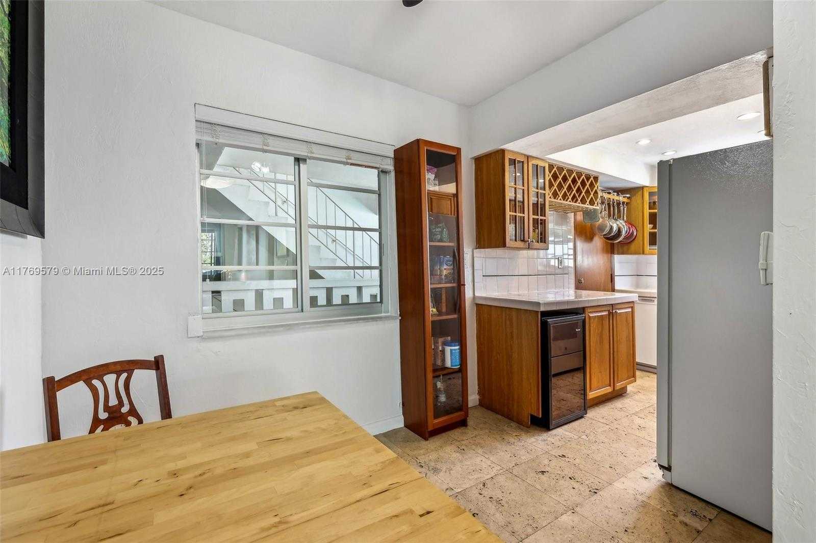 Small Image of 1480 EUCLID AVE #204, Miami Beach Number 6