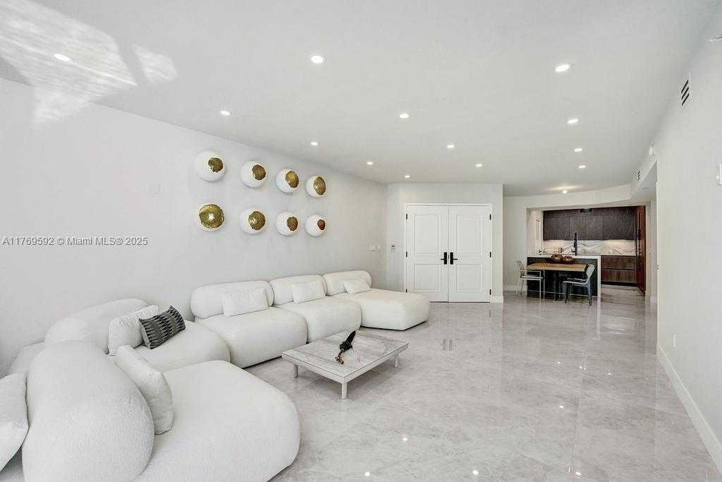 Small Image of 3101 SOUTH OCEAN DR #1704, Hollywood Number 11