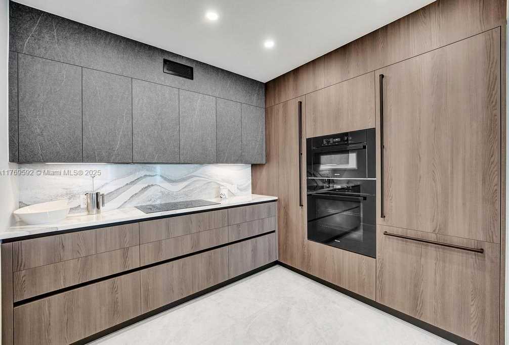 Small Image of 3101 SOUTH OCEAN DR #1704, Hollywood Number 13