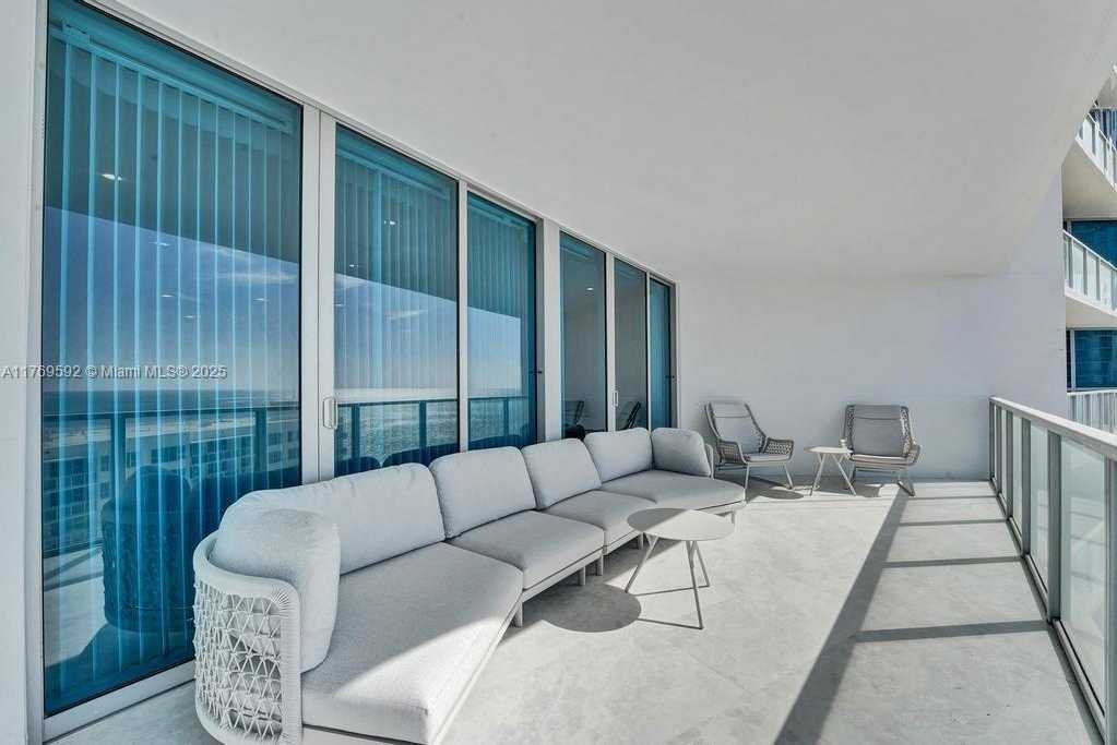 Small Image of 3101 SOUTH OCEAN DR #1704, Hollywood Number 24