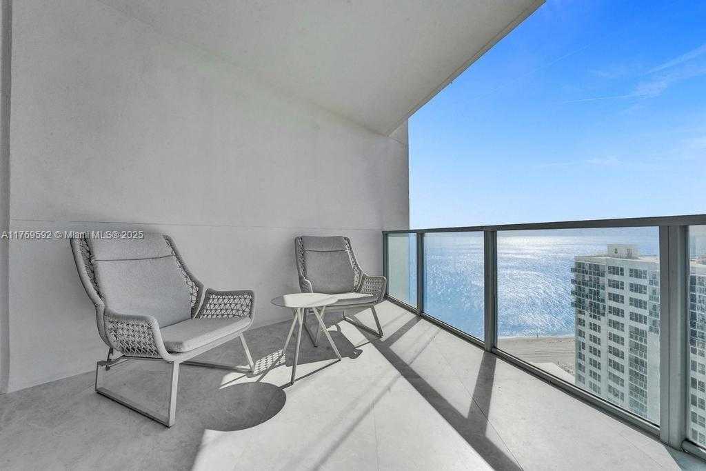 Small Image of 3101 SOUTH OCEAN DR #1704, Hollywood Number 25