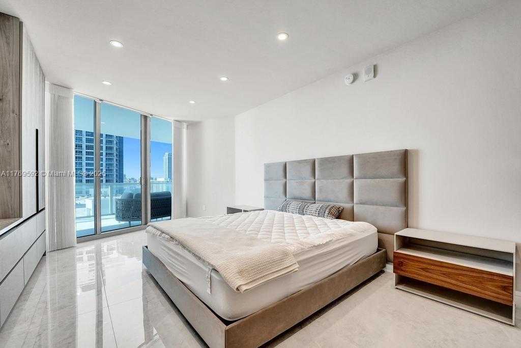 Small Image of 3101 SOUTH OCEAN DR #1704, Hollywood Number 36