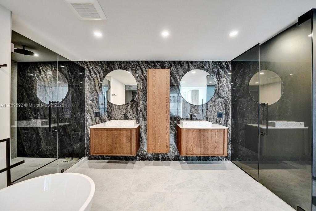 Small Image of 3101 SOUTH OCEAN DR #1704, Hollywood Number 42
