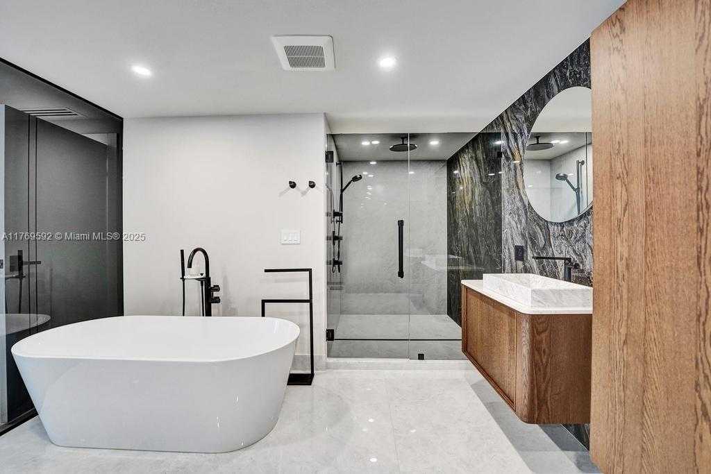 Small Image of 3101 SOUTH OCEAN DR #1704, Hollywood Number 43