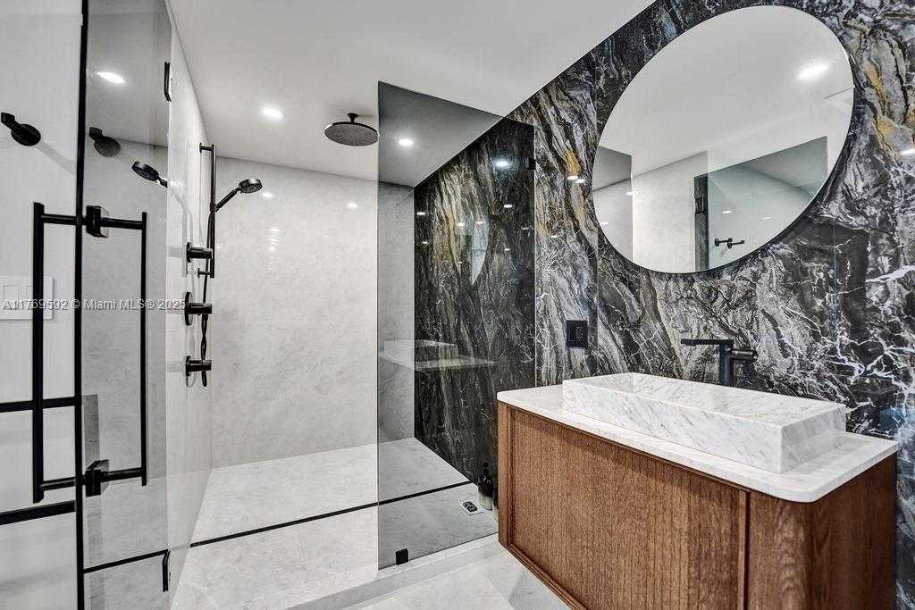 Small Image of 3101 SOUTH OCEAN DR #1704, Hollywood Number 44