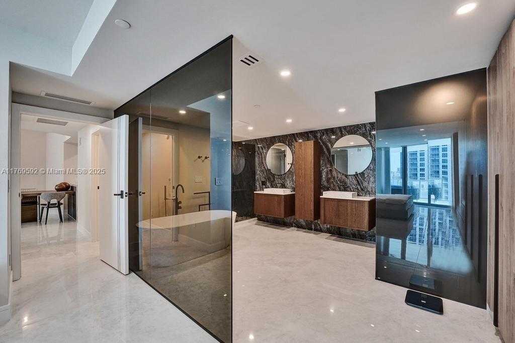 Small Image of 3101 SOUTH OCEAN DR #1704, Hollywood Number 73