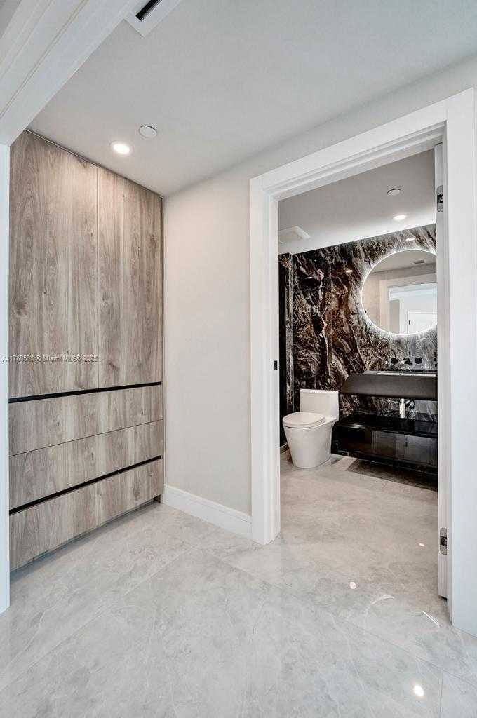 Small Image of 3101 SOUTH OCEAN DR #1704, Hollywood Number 91