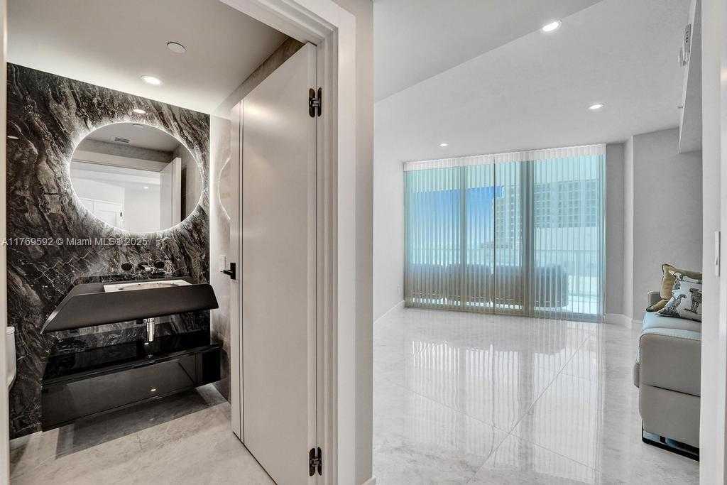 Small Image of 3101 SOUTH OCEAN DR #1704, Hollywood Number 92