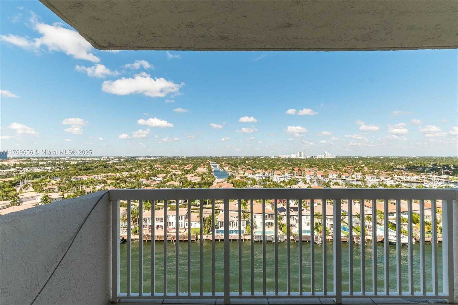 Small Image of 1500 SOUTH OCEAN DR #17B, Hollywood Number 21
