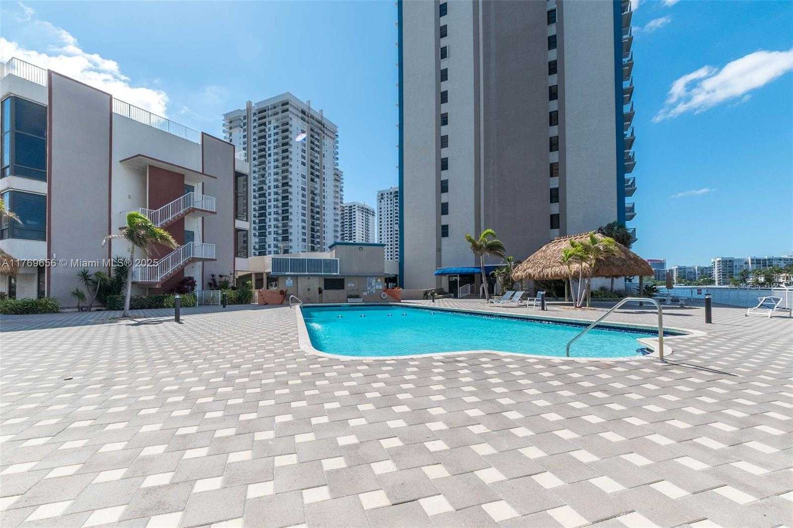 Small Image of 1500 SOUTH OCEAN DR #17B, Hollywood Number 26