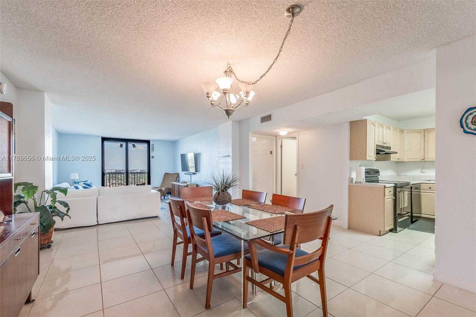 Small Image of 1500 SOUTH OCEAN DR #17B, Hollywood Number 7