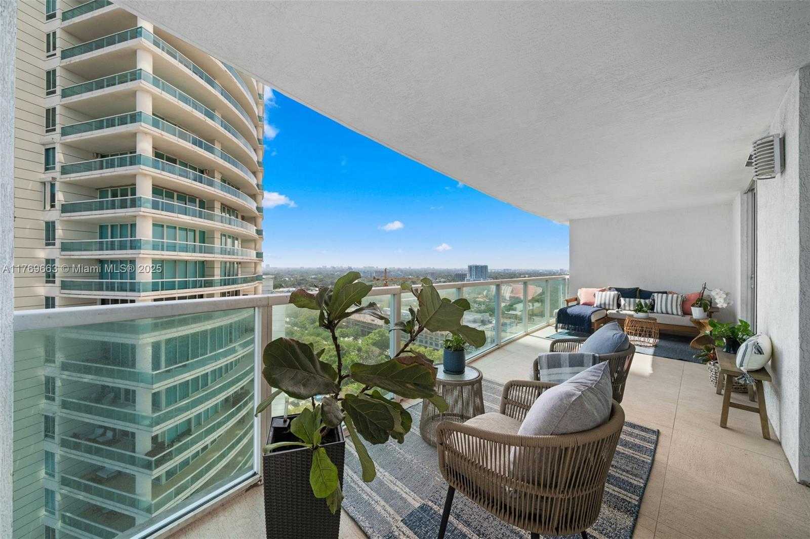 Small Image of 2101 BRICKELL AVE #1809, Miami Number 23