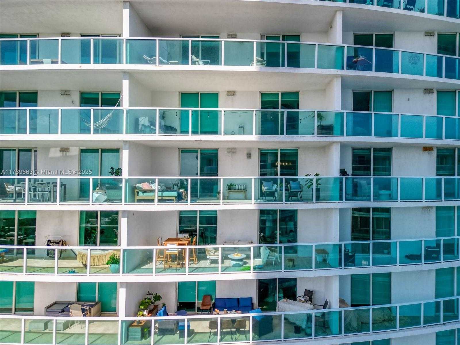 Small Image of 2101 BRICKELL AVE #1809, Miami Number 44