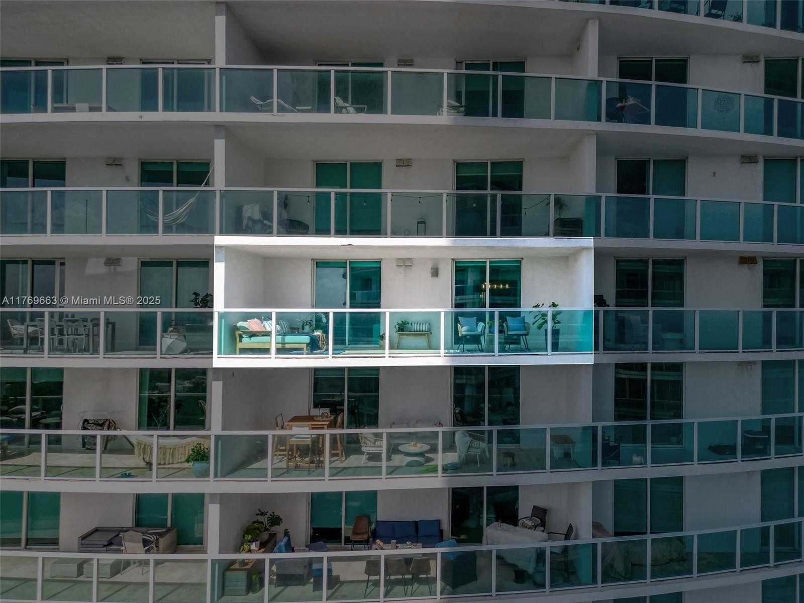 Small Image of 2101 BRICKELL AVE #1809, Miami Number 45