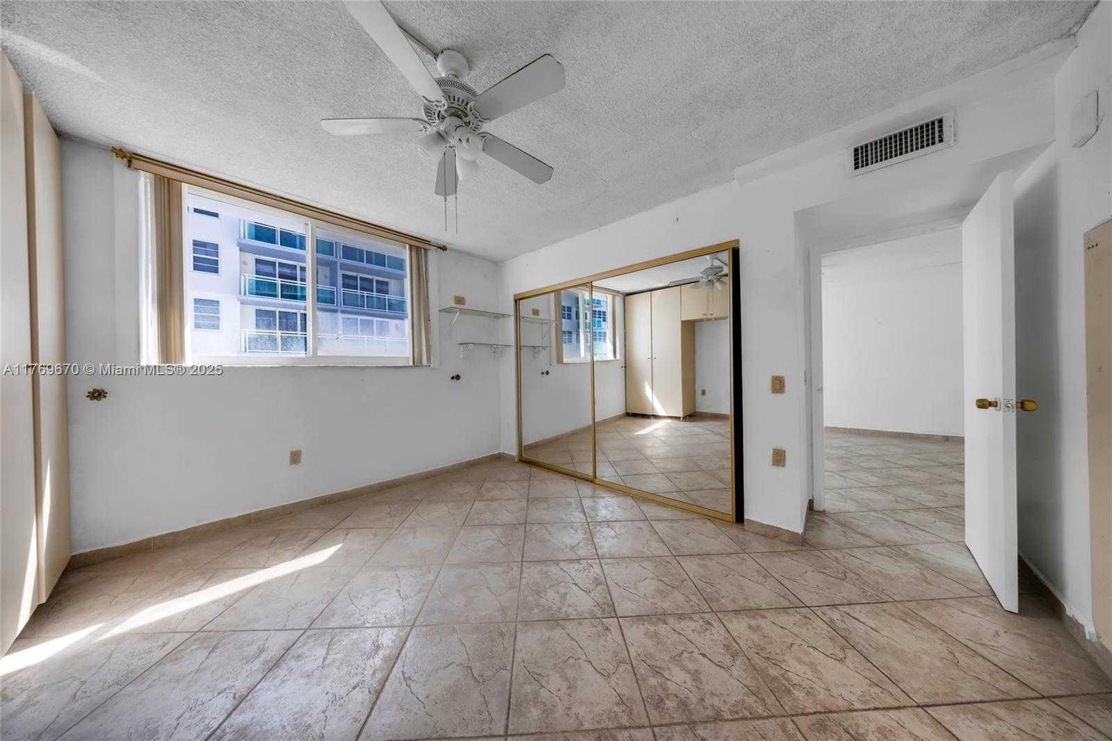 Small Image of 6969 COLLINS AVE #1106, Miami Beach Number 20