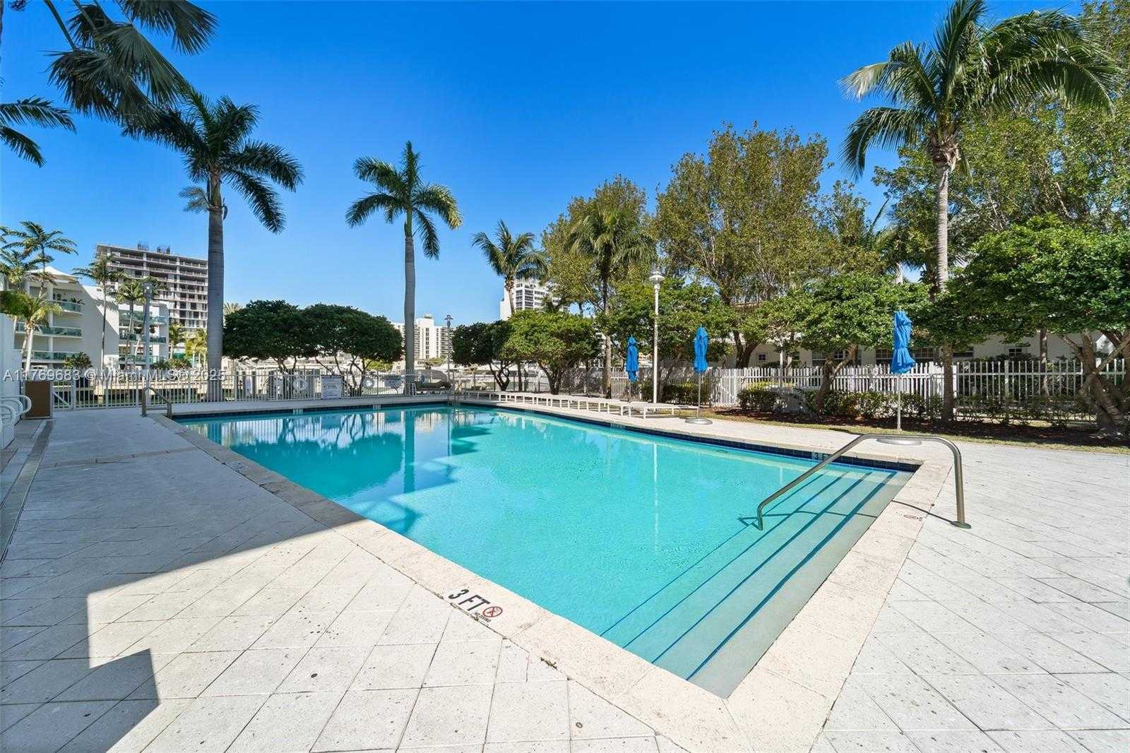 Small Image of 7910 HARBOR ISLAND DR #402, North Bay Village Number 24