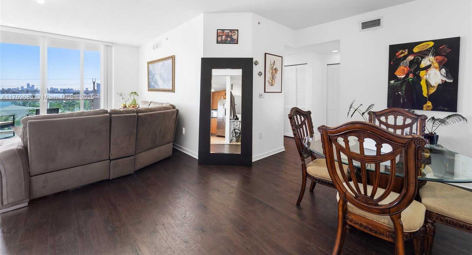 Small Image of 7910 HARBOR ISLAND DR #402, North Bay Village Number 9