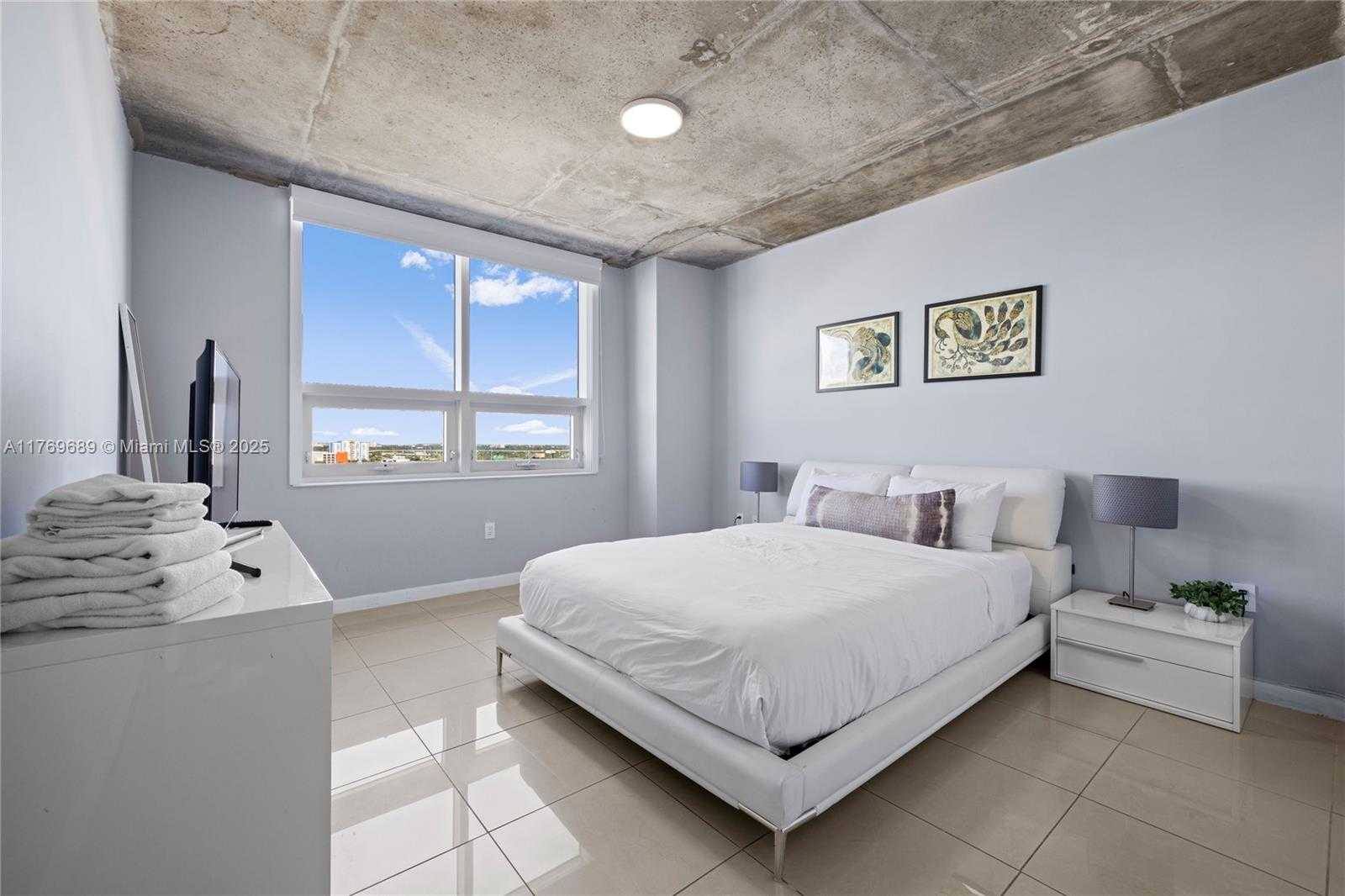 Small Image of 3250 NORTH EAST 1ST AVE #1113, Miami Number 5