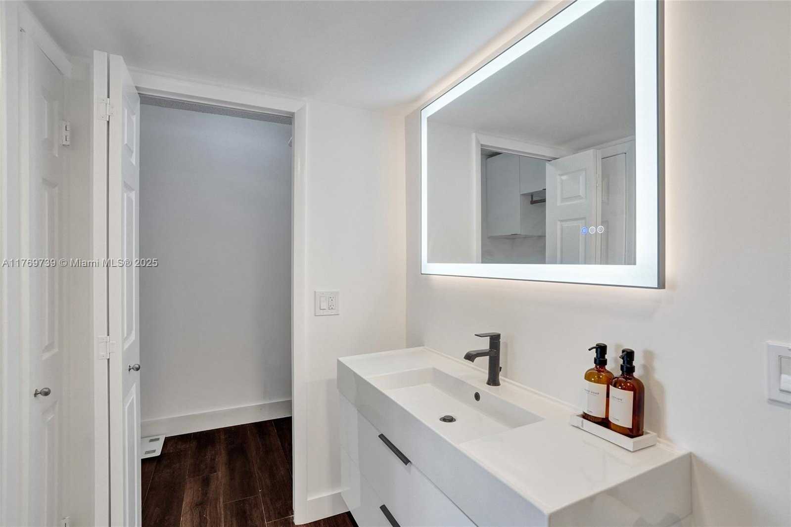 Small Image of 10000 WEST BAY HARBOR DR #PH23, Bay Harbor Islands Number 10