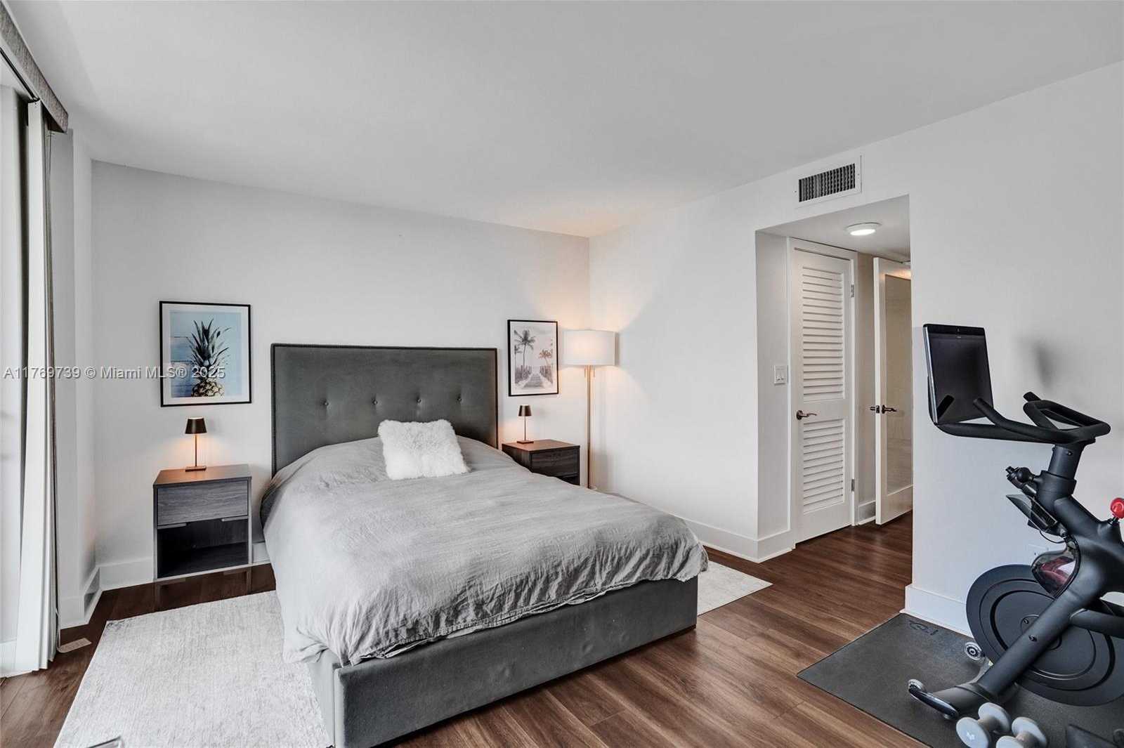 Small Image of 10000 WEST BAY HARBOR DR #PH23, Bay Harbor Islands Number 15