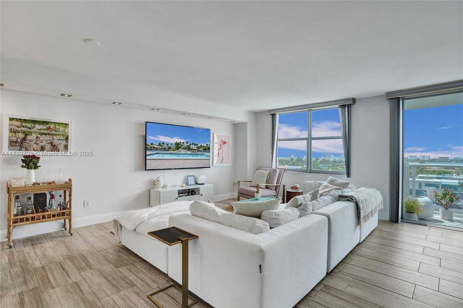 Small Image of 10000 WEST BAY HARBOR DR #PH23, Bay Harbor Islands Number 24