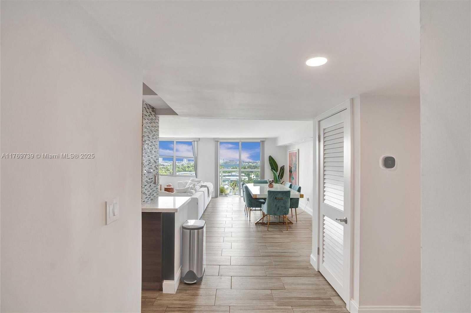 Small Image of 10000 WEST BAY HARBOR DR #PH23, Bay Harbor Islands Number 39