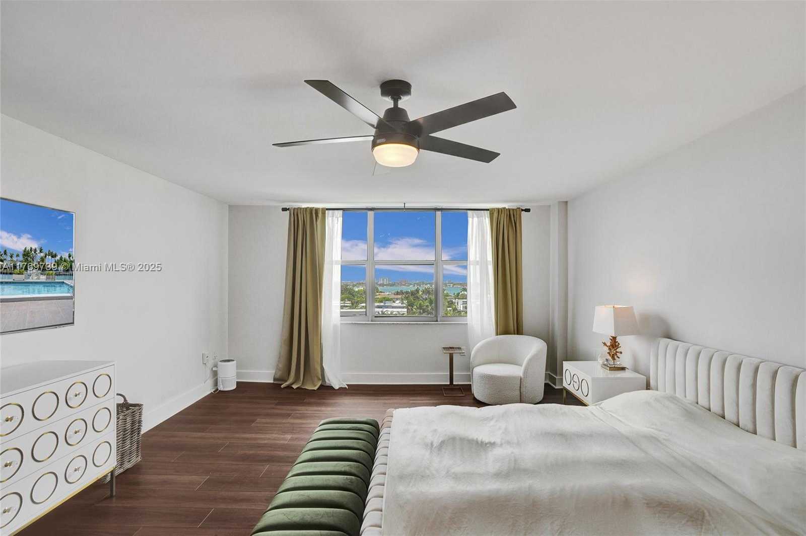 Small Image of 10000 WEST BAY HARBOR DR #PH23, Bay Harbor Islands Number 6