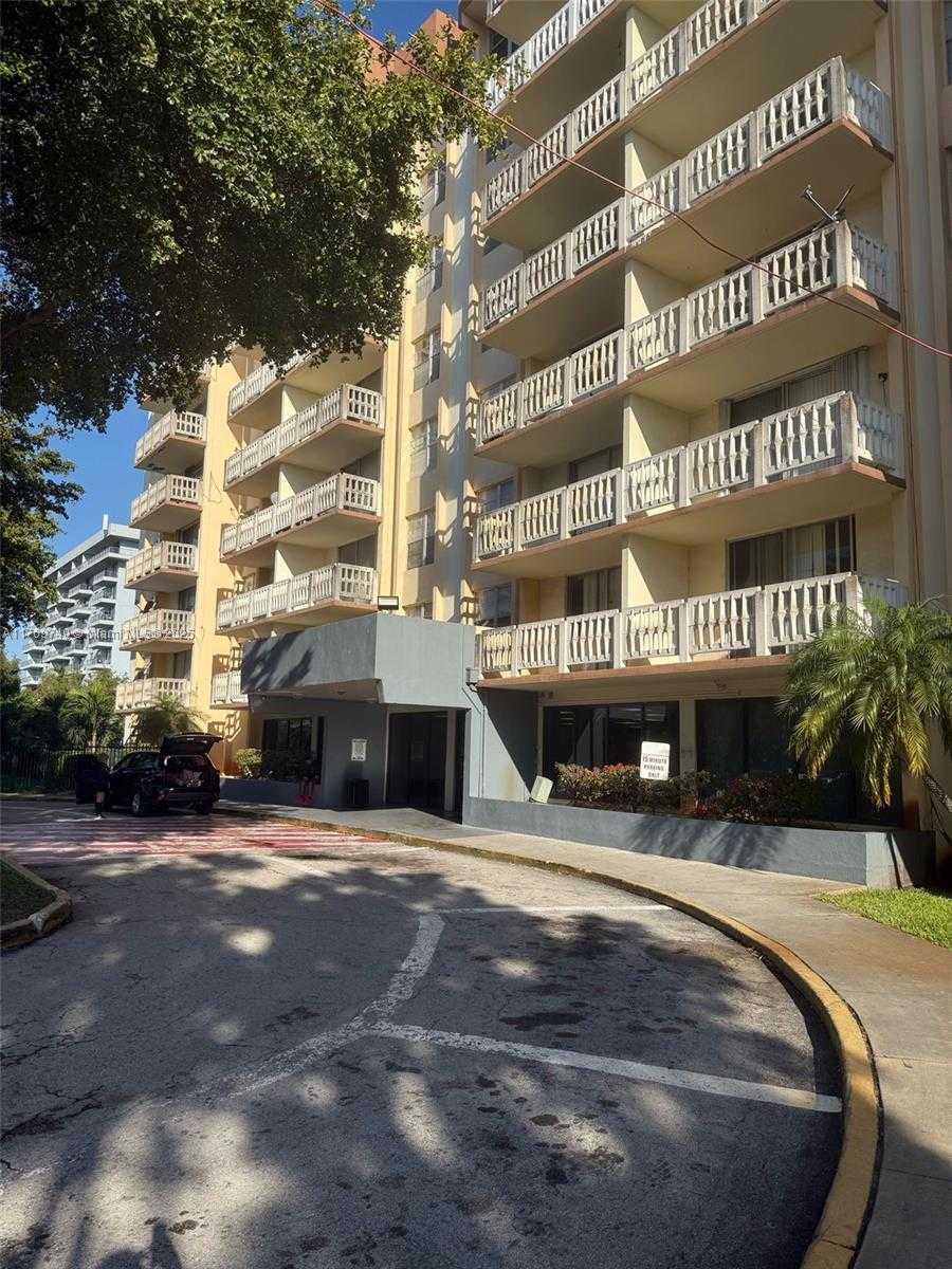 Small Image of 15600 NORTH WEST 7TH AVE #311, Miami Number 2