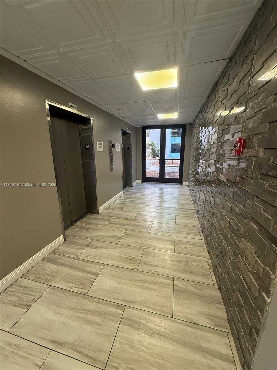 Small Image of 15600 NORTH WEST 7TH AVE #311, Miami Number 6