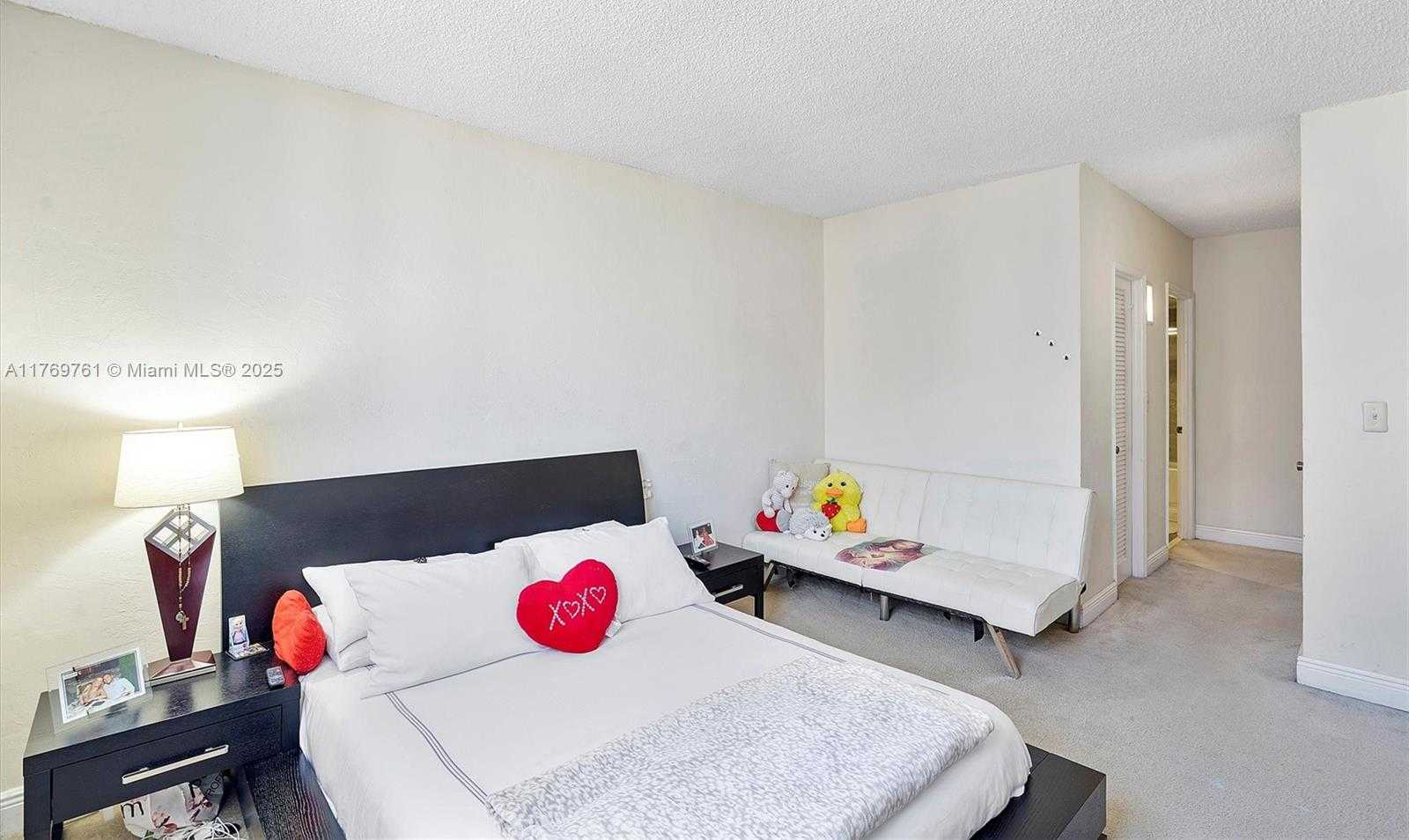 Small Image of 19390 COLLINS AVE #804, Sunny Isles Beach Number 11