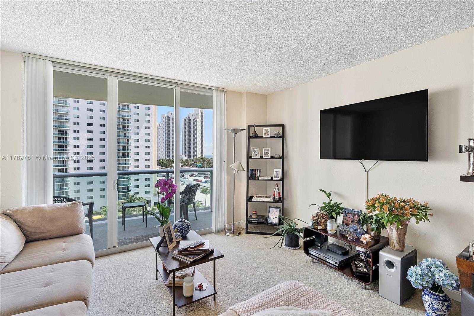 Small Image of 19390 COLLINS AVE #804, Sunny Isles Beach Number 5
