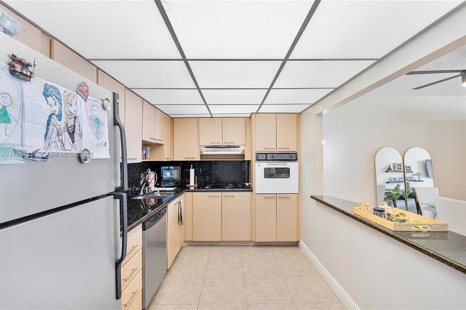 Small Image of 19390 COLLINS AVE #804, Sunny Isles Beach Number 6