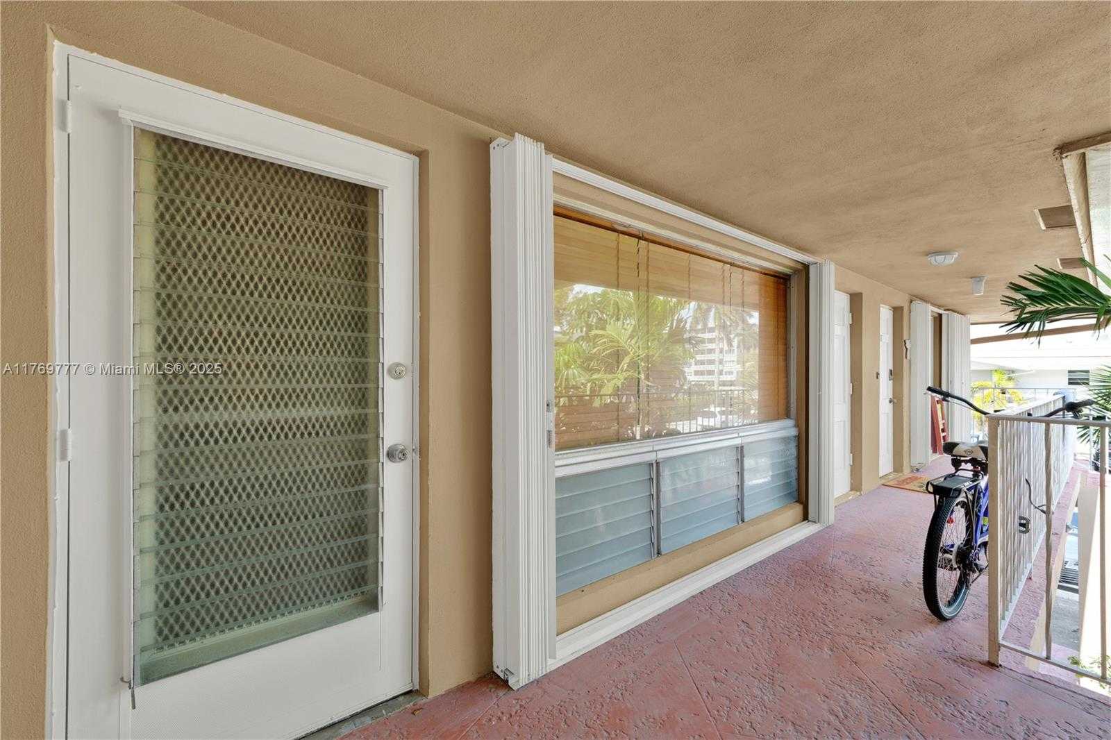 Small Image of 2864 NORTH EAST 32ND ST #7, Fort Lauderdale Number 20