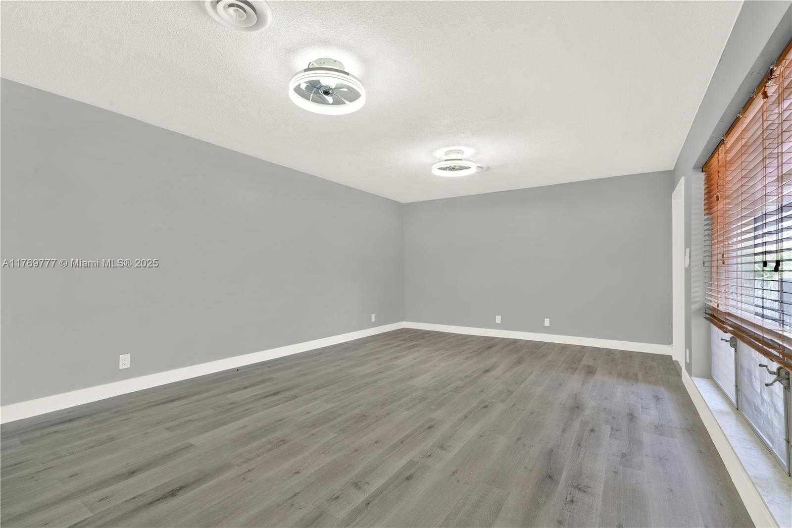 Small Image of 2864 NORTH EAST 32ND ST #7, Fort Lauderdale Number 6