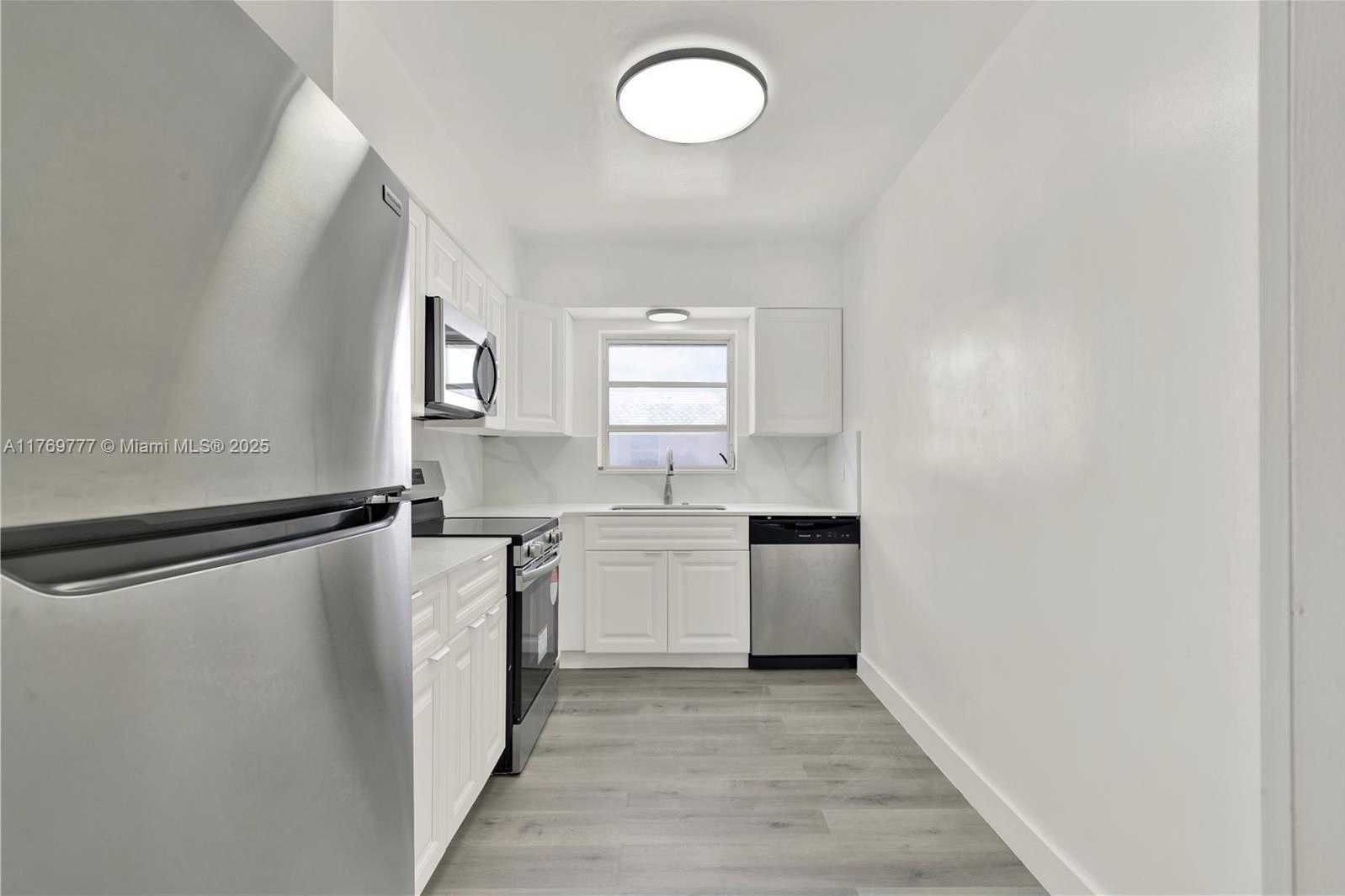 Small Image of 2864 NORTH EAST 32ND ST #7, Fort Lauderdale Number 9