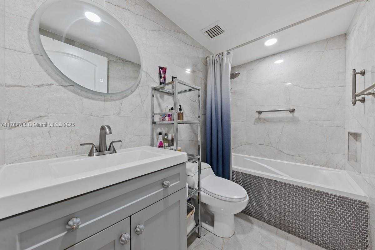 Small Image of 10350 WEST BAY HARBOR DR #5M, Bay Harbor Islands Number 11