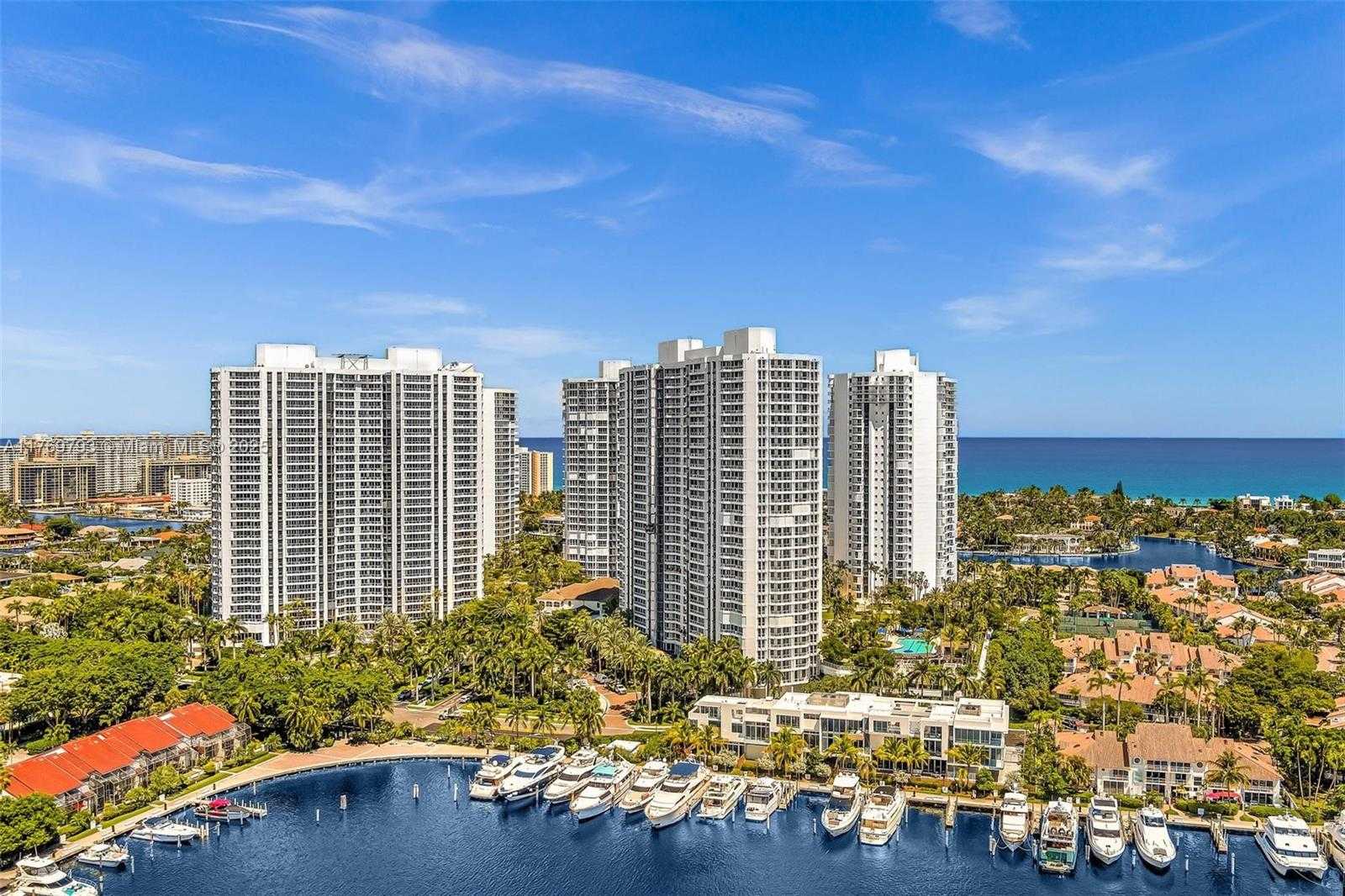 Small Image of 21050 POINT PL #302, Aventura Number 49