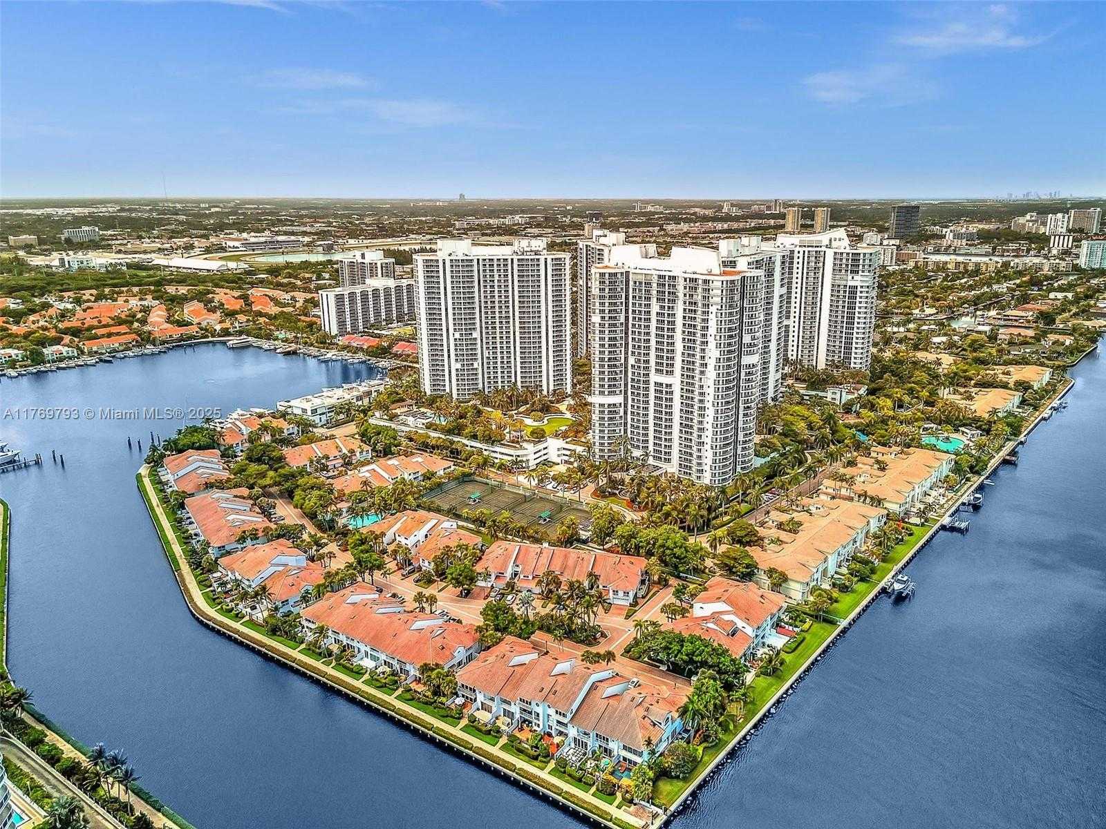 Small Image of 21050 POINT PL #302, Aventura Number 50