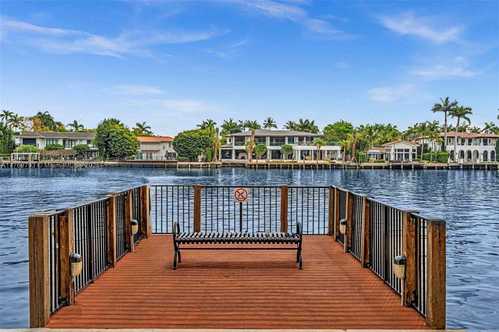 Small Image of 21050 POINT PL #302, Aventura Number 57