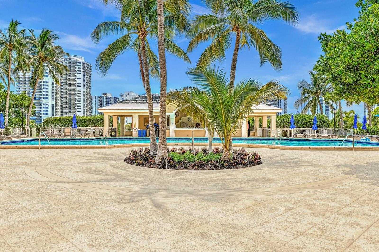 Small Image of 21050 POINT PL #302, Aventura Number 61