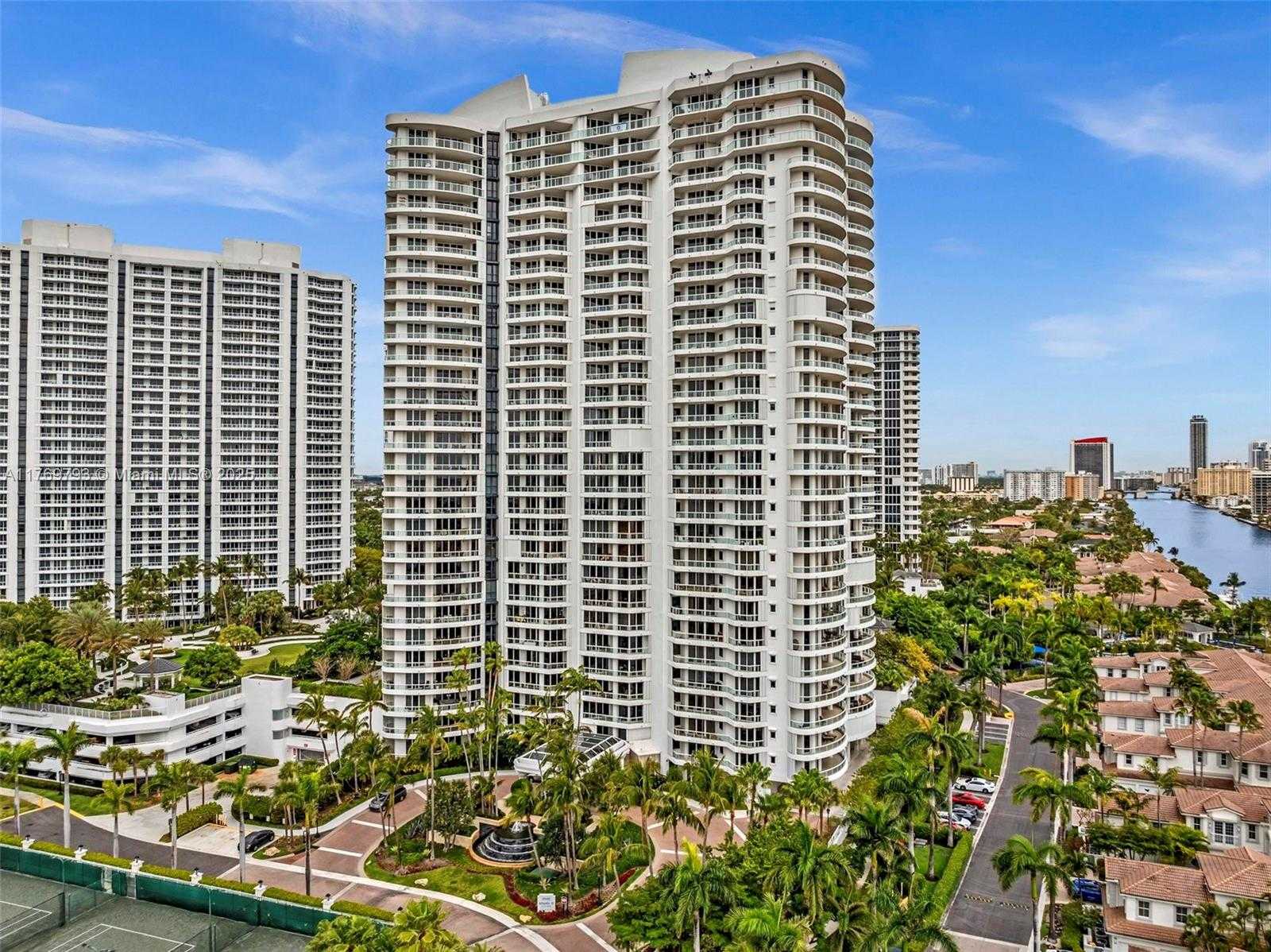 Small Image of 21050 POINT PL #302, Aventura Number 79