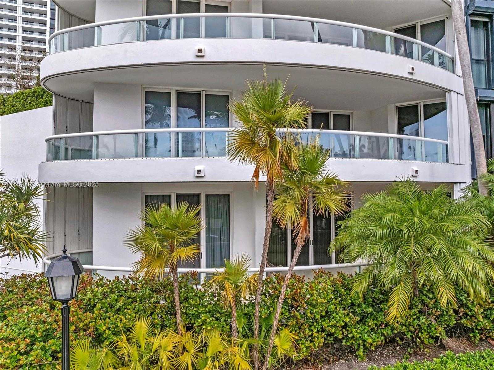 Small Image of 21050 POINT PL #302, Aventura Number 83