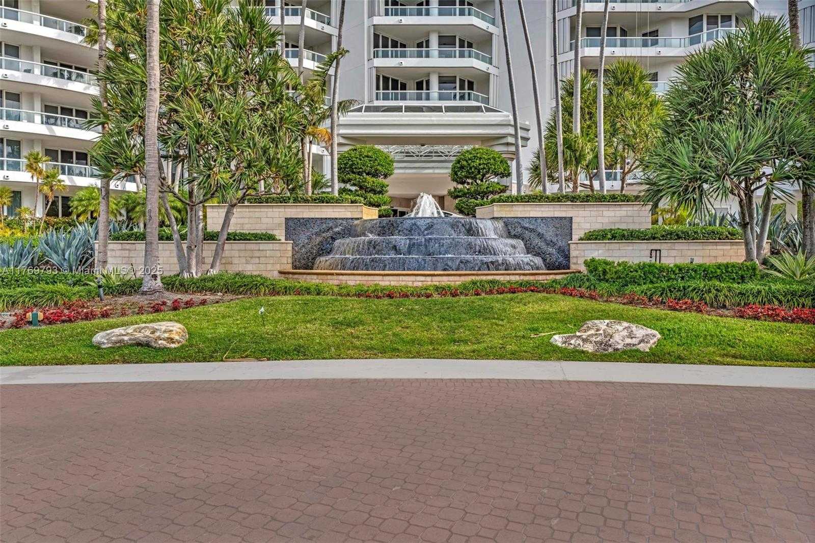 Small Image of 21050 POINT PL #302, Aventura Number 85