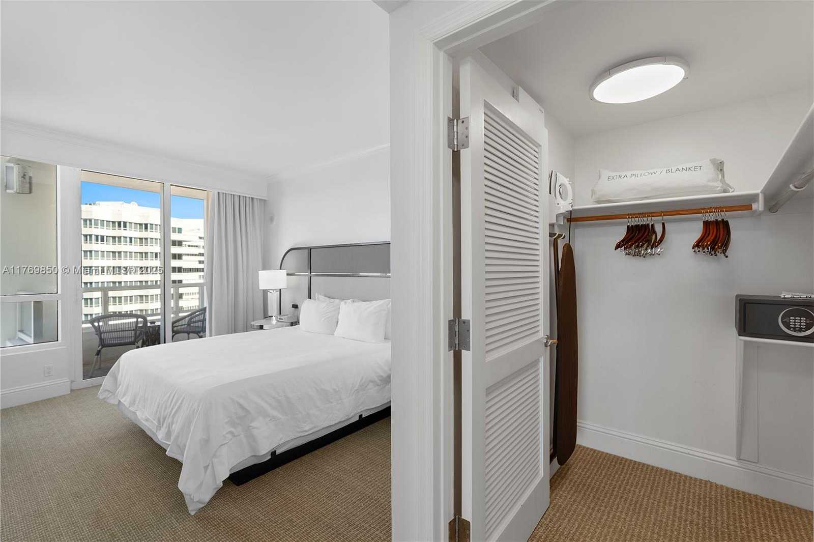 Small Image of 4401 COLLINS AVE #1015, Miami Beach Number 22